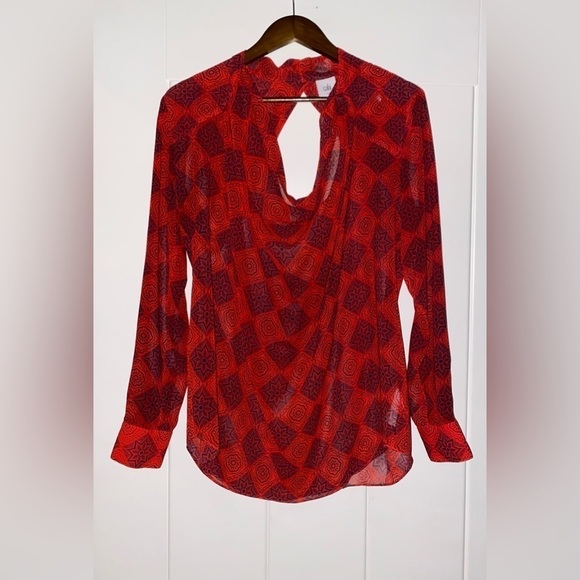 CAbi Sheer Diamond Keyhole‎ Red Women M Blouse Glam Cocktail Party Dinner - Picture 7 of 9